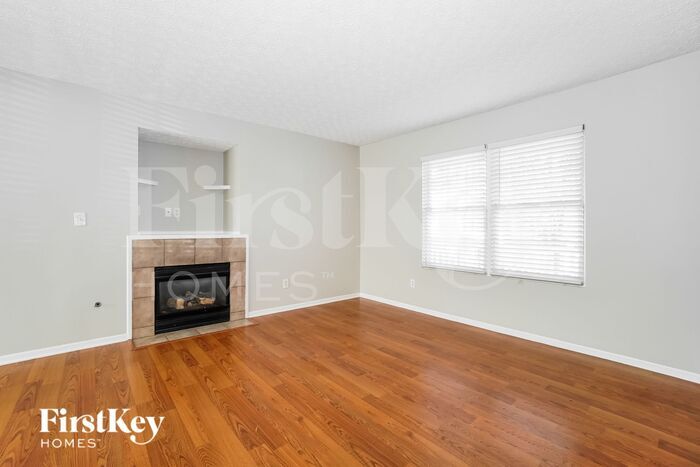 Building Photo - 5269 Paul Revere Rd