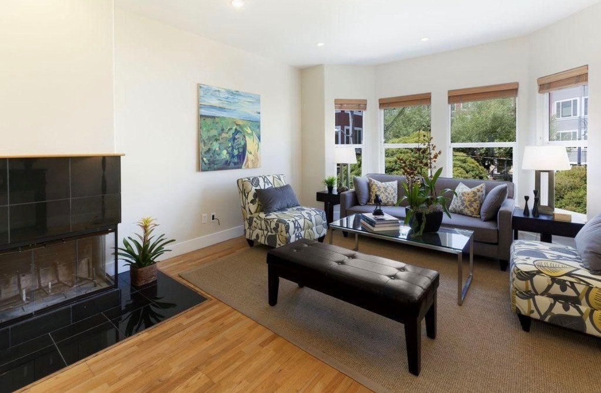 Building Photo - 269 Hickory St