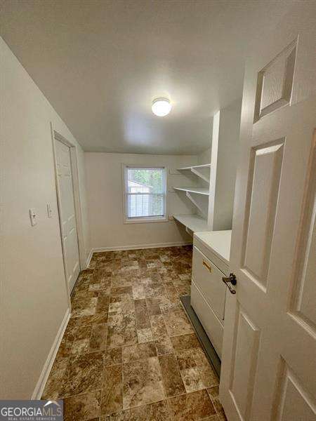 Building Photo - 8940 Bay Dr