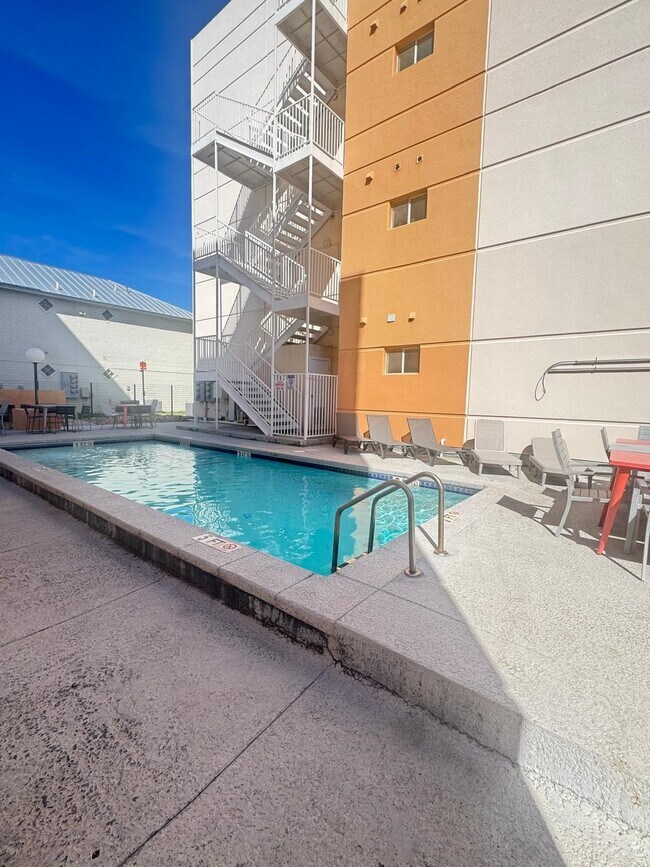 Building Photo - 502 Shiloh Dr