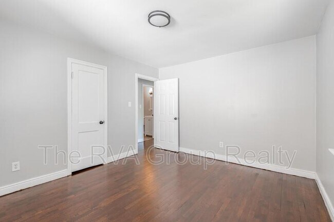 Building Photo - 1407 N 32nd St