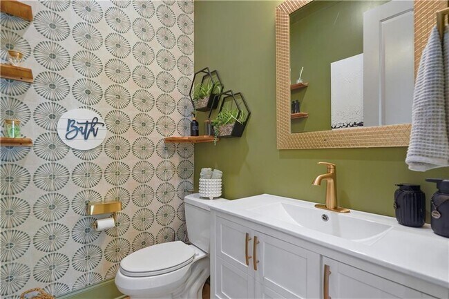 Building Photo - 2596 Rock Maple Dr NE