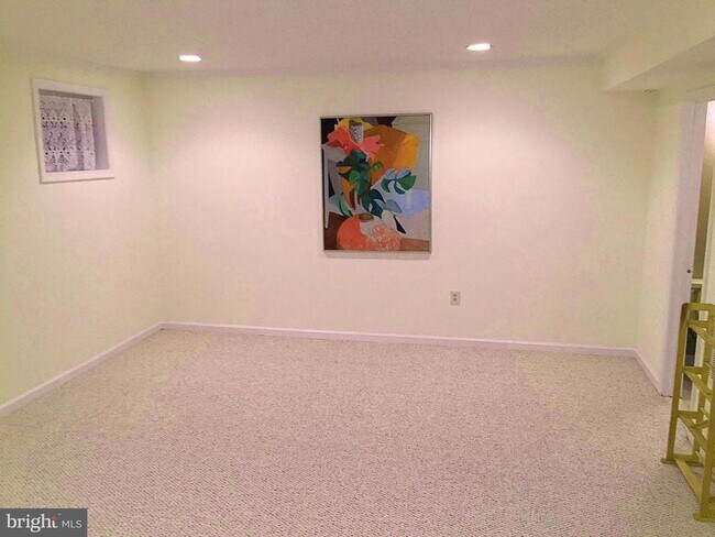 Building Photo - 3336 Webley Ct