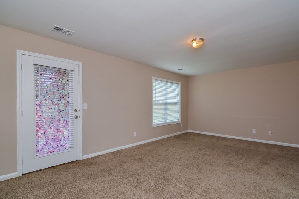 Building Photo - 2087 Peach Shoals Cir