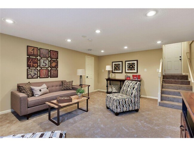 Building Photo - 27405 Pine Bend