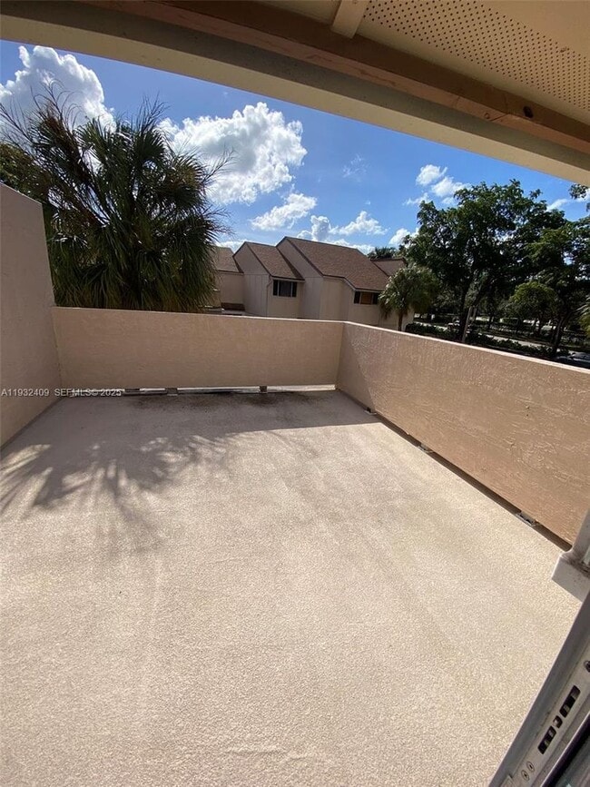 Building Photo - 8239 NW 8th Ct