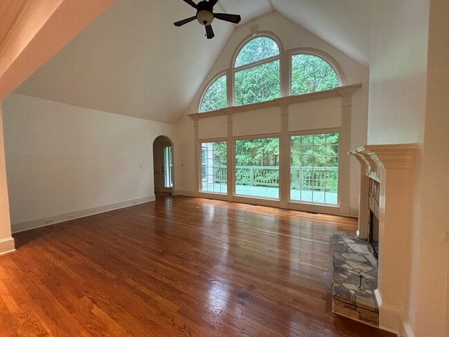 Building Photo - 10615 Honey Brook Cir