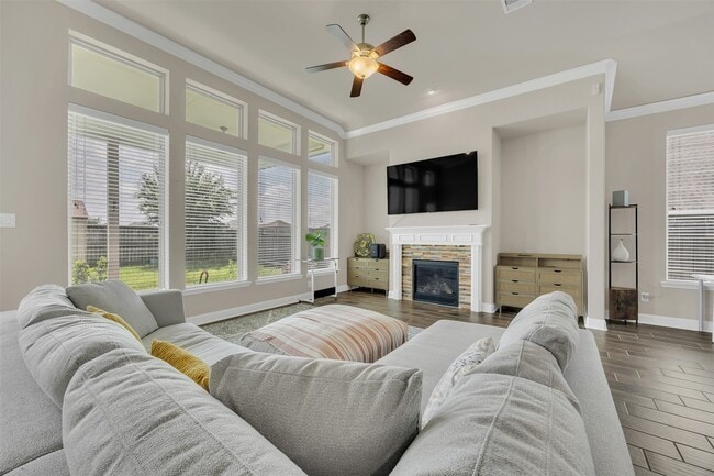 Building Photo - 24119 Kingdom Isle Ln