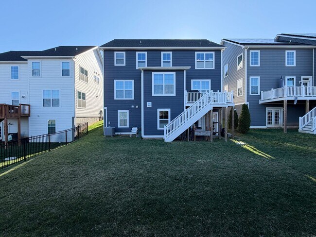 Building Photo - 1078 Delphi Ln