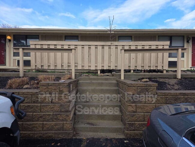 Building Photo - 9539 Olde Woods Dr