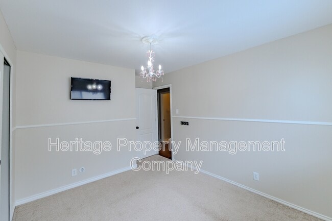 Building Photo - 26923 Trinity Heights