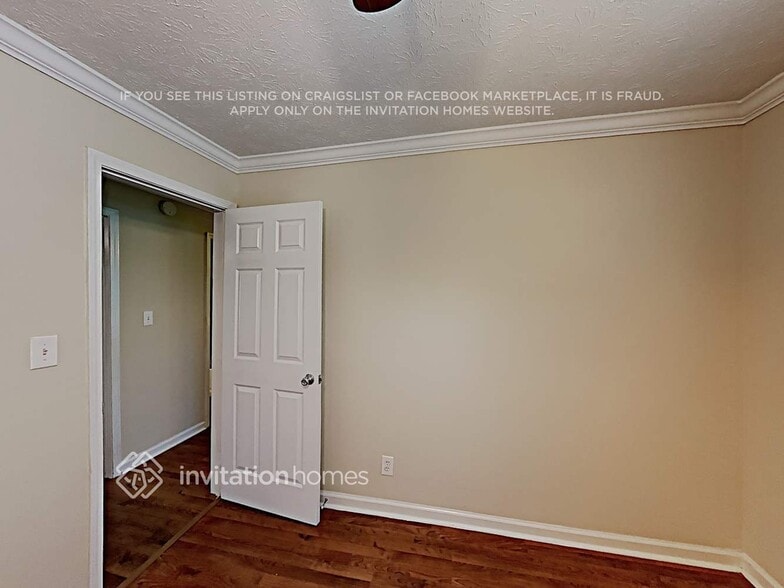Building Photo - 4189 Terrace Dr
