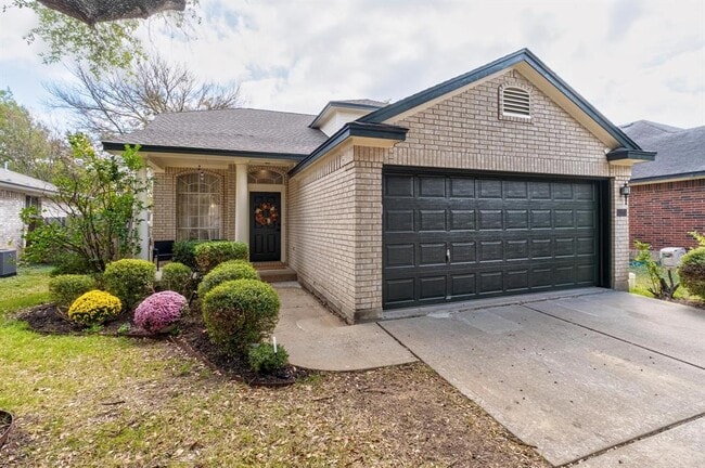 Building Photo - 9325 Linkmeadow Dr