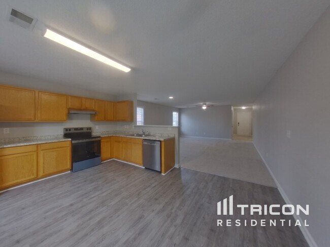 Building Photo - 5 Scottsdale Ct
