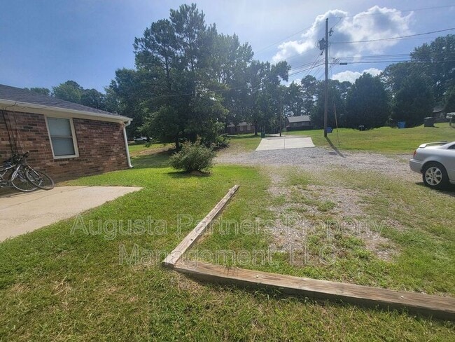 Building Photo - 134 Stoneybrooks Pl