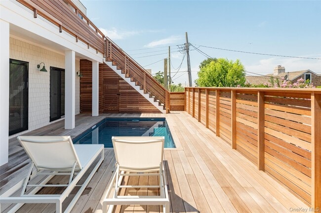 Building Photo - 319 Wilmot Rd