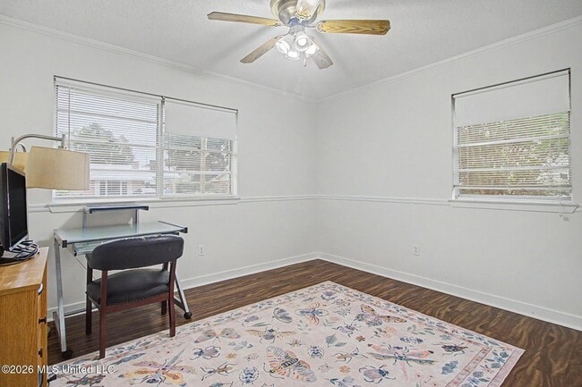 Building Photo - 883 Rustwood Dr