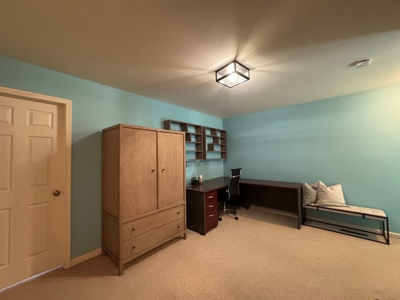 DEN | OFFICE - 1537 Abigail Ln