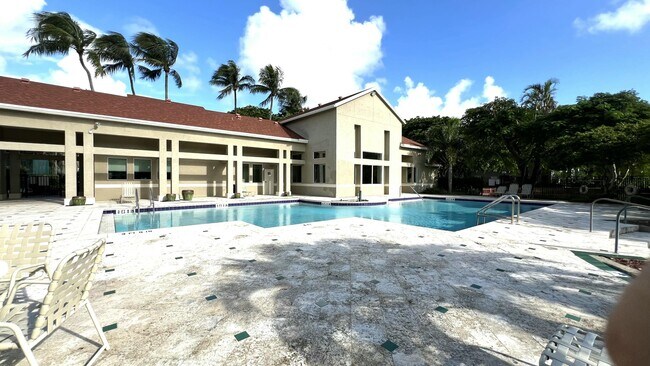 Building Photo - 1885 Palm Cove Blvd