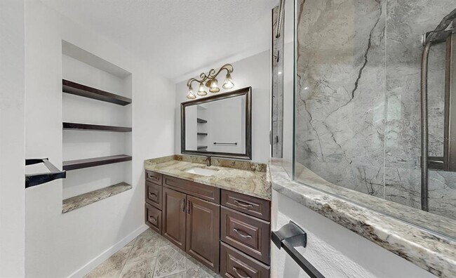 Building Photo - 5435 Drinkard Dr