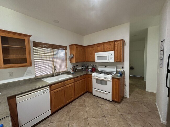Primary Photo - Great location on this split floorplan 3 b...