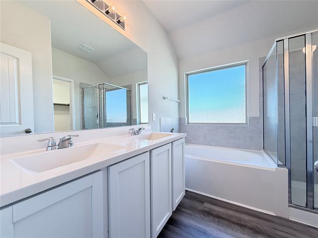 Building Photo - 4009 Bighorn Dr