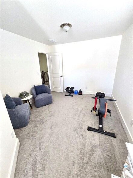 Building Photo - 1903 Plainsboro Dr