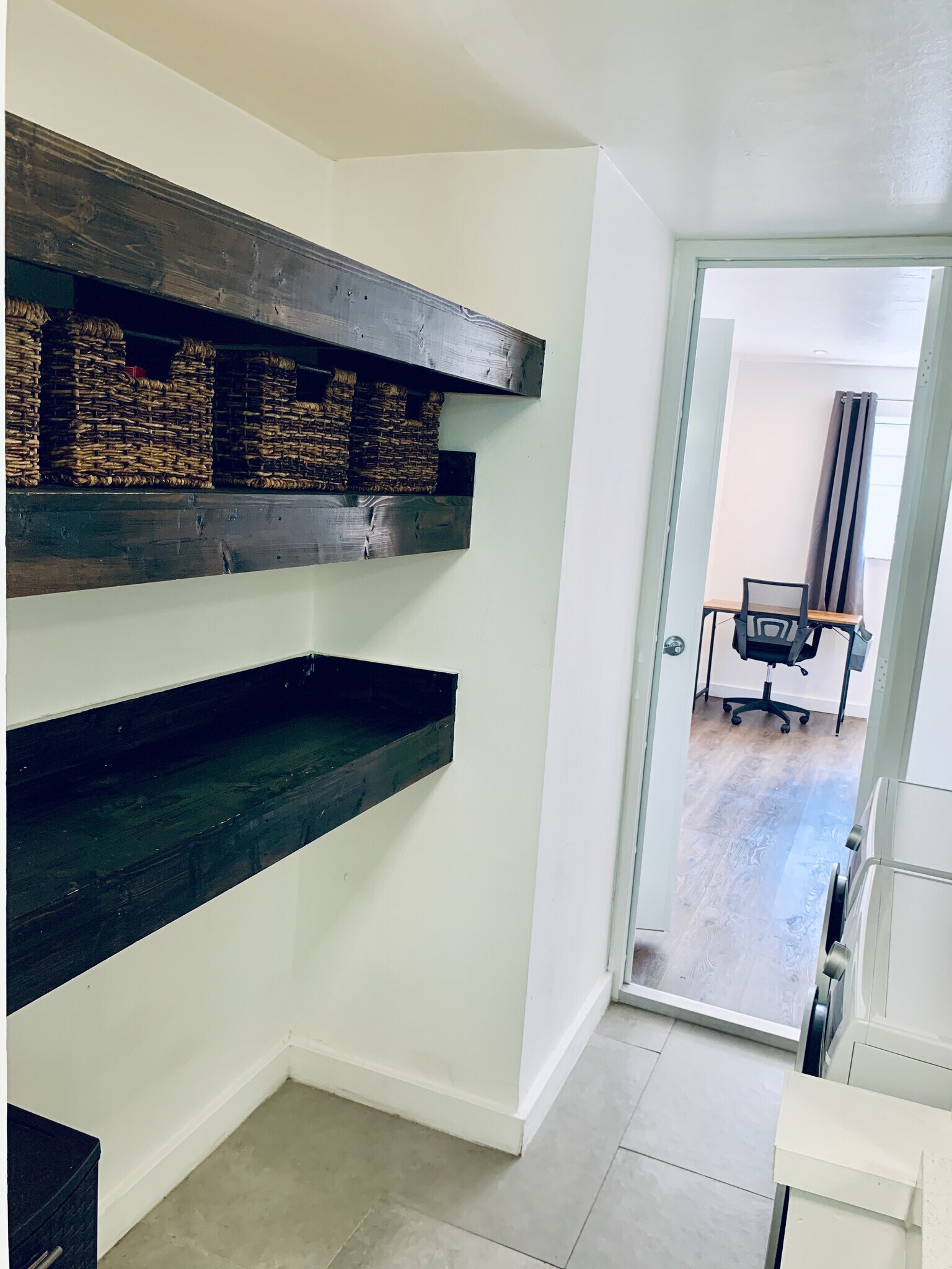 Building Photo - 528 Meridian Ave