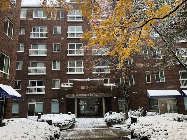 Primary Photo - 950 Massachusetts Ave