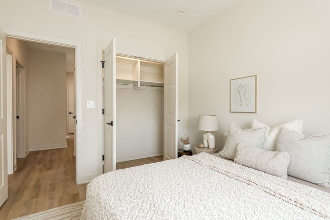 Building Photo - 8043 Fir Ct