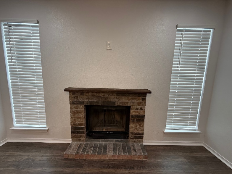 Building Photo - 4507 Coronado Ave