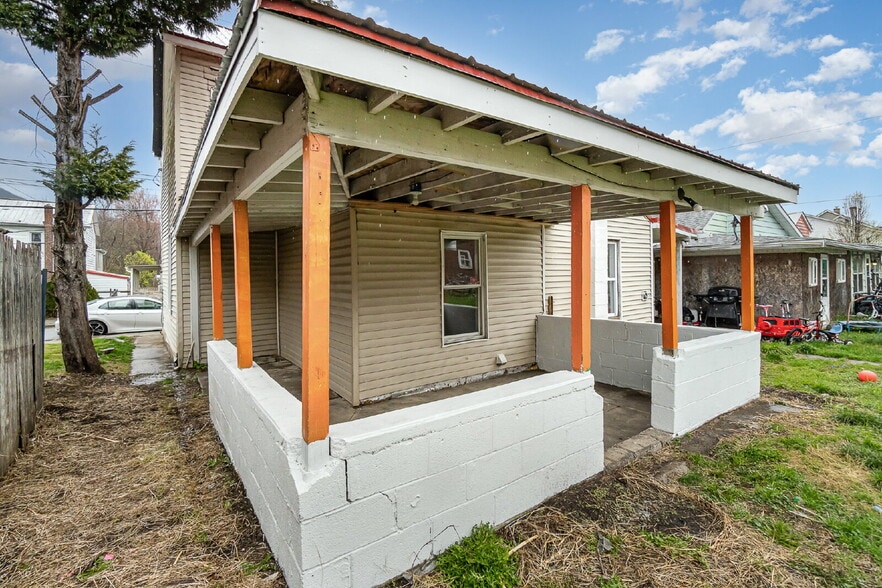 Primary Photo - 606 North St