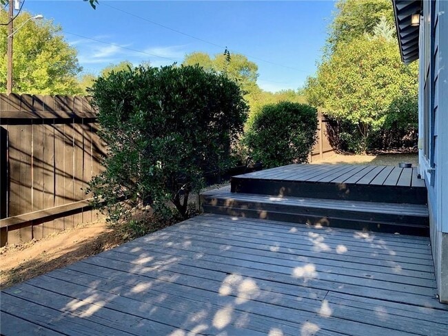 Building Photo - 10720 Sorghum Hill Cove