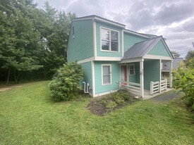 Building Photo - 34 Marsten Ln