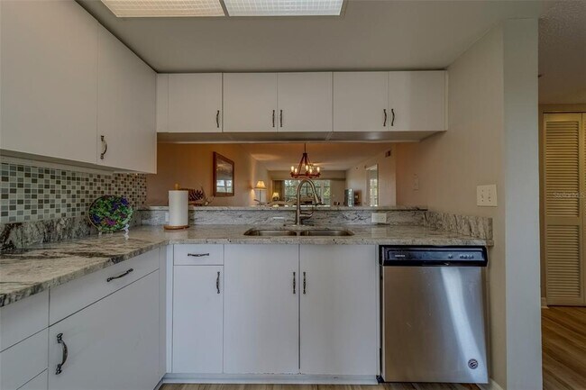 Building Photo - 9510 Harbor Greens Way