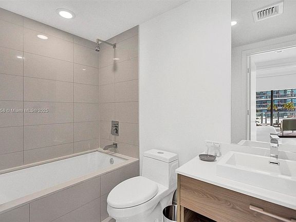 Building Photo - 1300 S Miami Ave