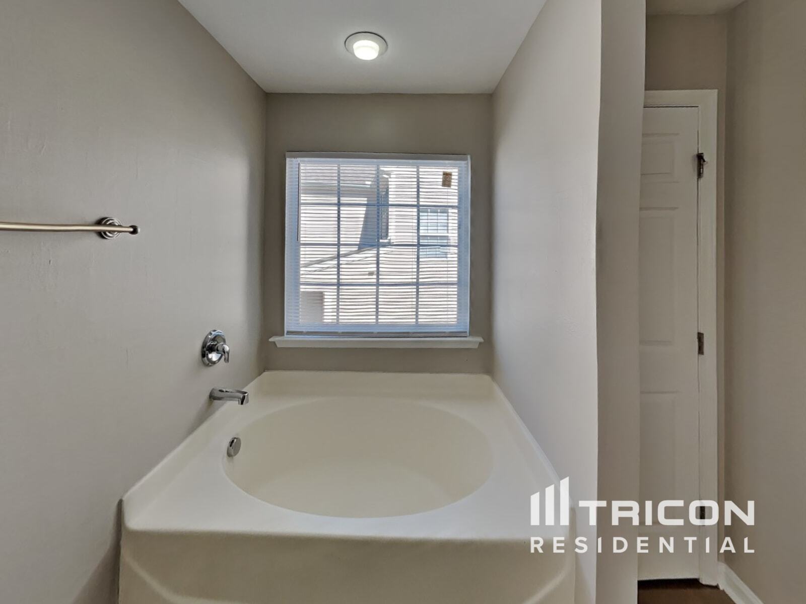 Building Photo - 1409 Cricket Ridge Dr