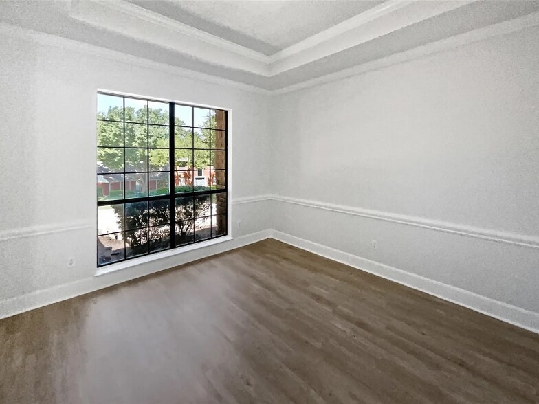 Building Photo - 3614 Queenswood Ln