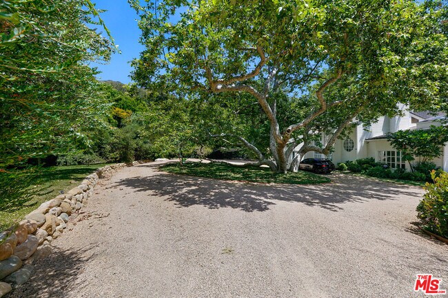Building Photo - 6314 Sycamore Meadows Dr