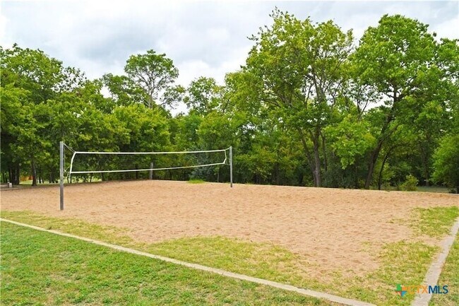 Building Photo - 2110 Blue Meadow Dr