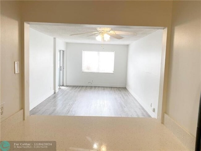 Building Photo - 6505 Winfield Blvd