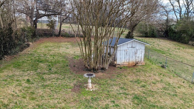 Building Photo - 1618 Mall St NW