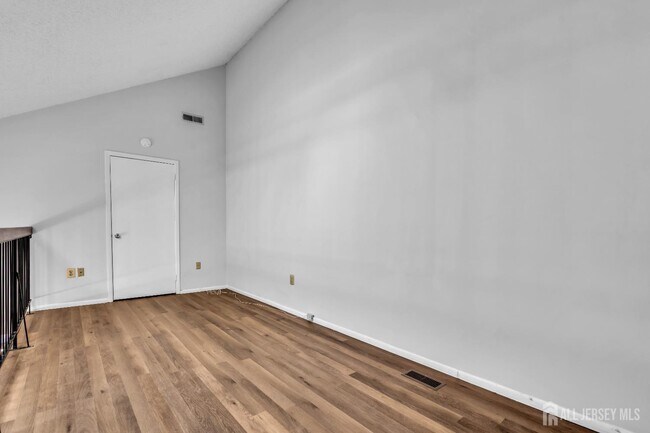 Building Photo - 2016 Aspen Dr