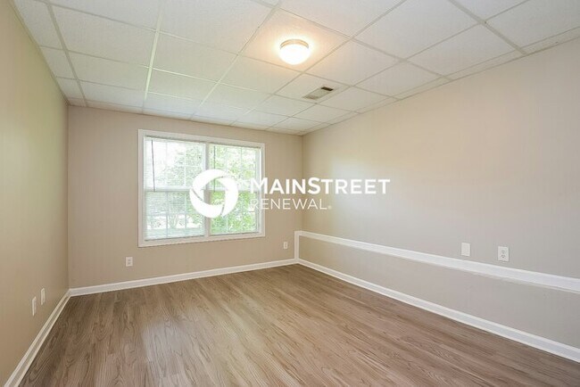 Building Photo - 4 Bedroom Pet-Friendly Home in Rydal, GA with Main Street Renewal