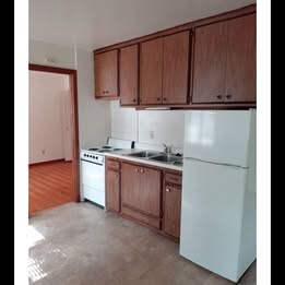 Building Photo - 1111 W Minnehaha Ave