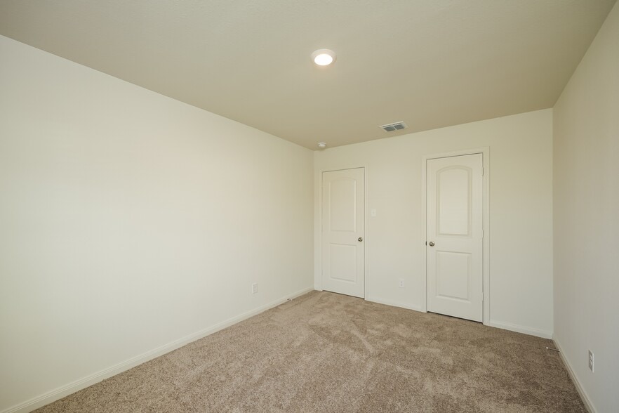 Building Photo - 7310 Lazy Cyn