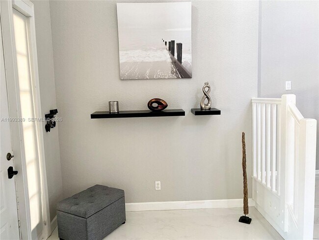 Building Photo - 4451 Seneca Ave