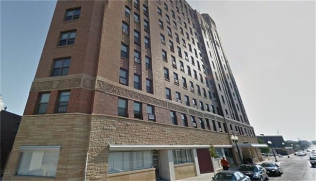 Building Photo - 630 E State St