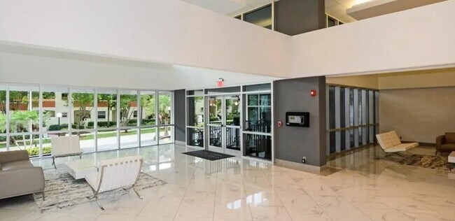 Building Photo - 531 N Ocean Blvd