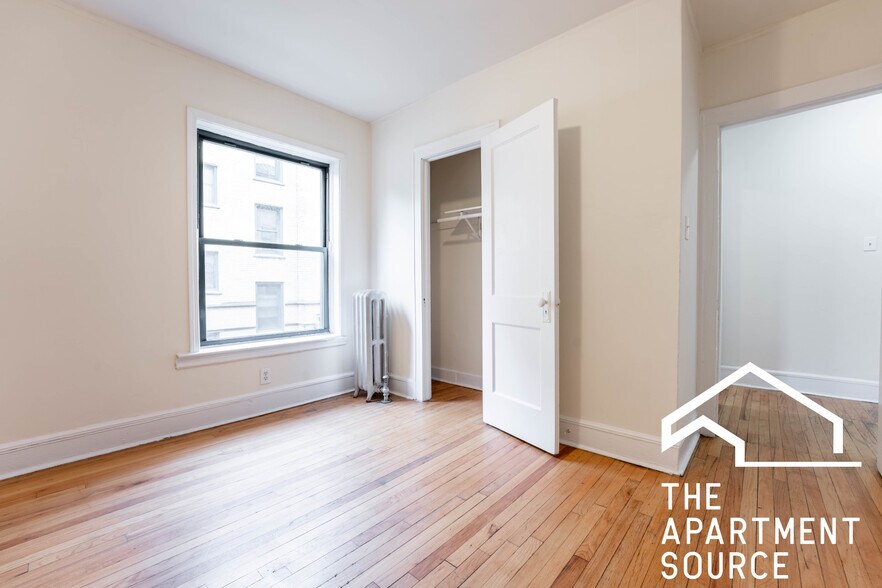 Building Photo - 2337 N Spaulding Ave